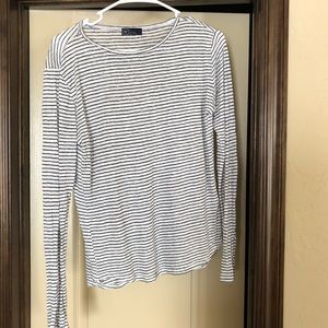 Long sleeved shirt